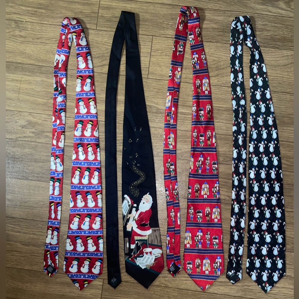 Puritan and Seasonal Style lot of 4 Christmas Ties 100% Silk unique festive